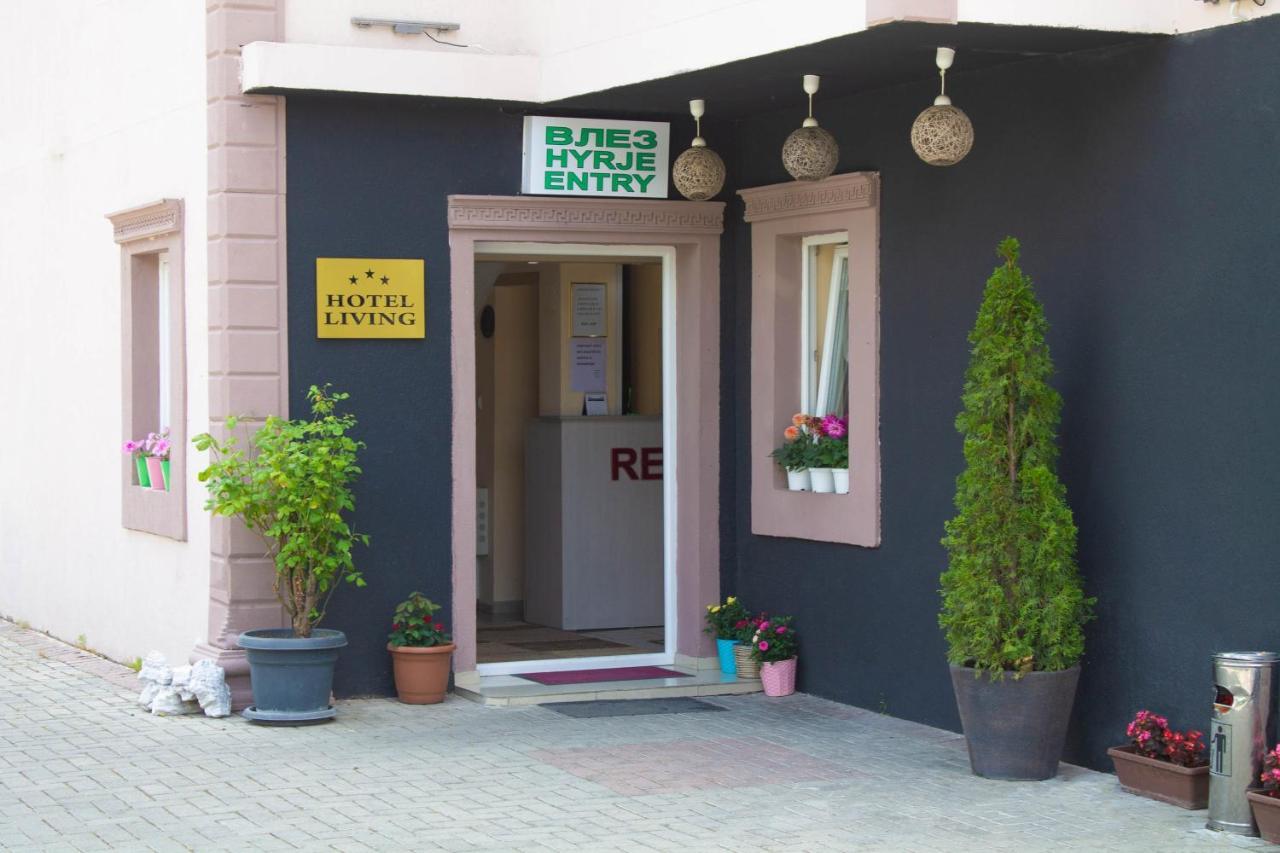 Hotel Living Suto Orizari Extérieur photo