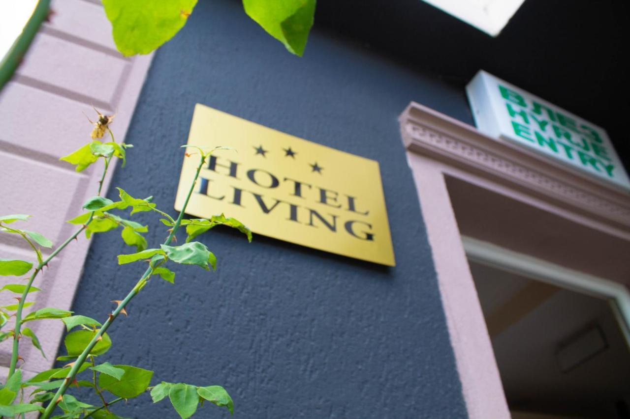 Hotel Living Suto Orizari Extérieur photo