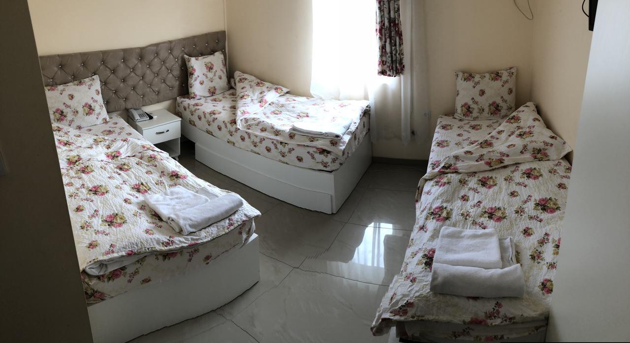 Hotel Living Suto Orizari Extérieur photo